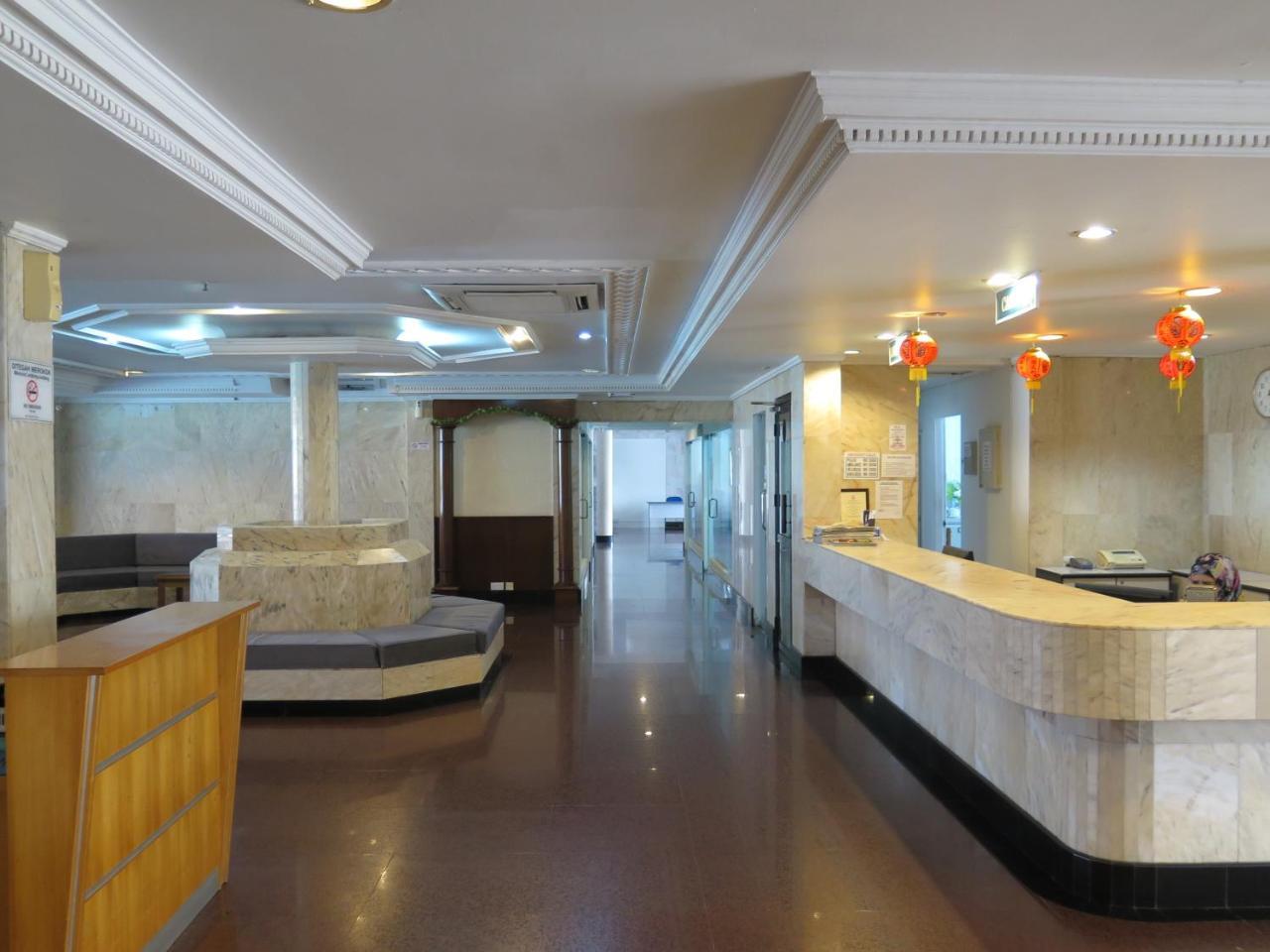 Sea View Resort Hotel & Apartments Kuala Belait Bagian luar foto