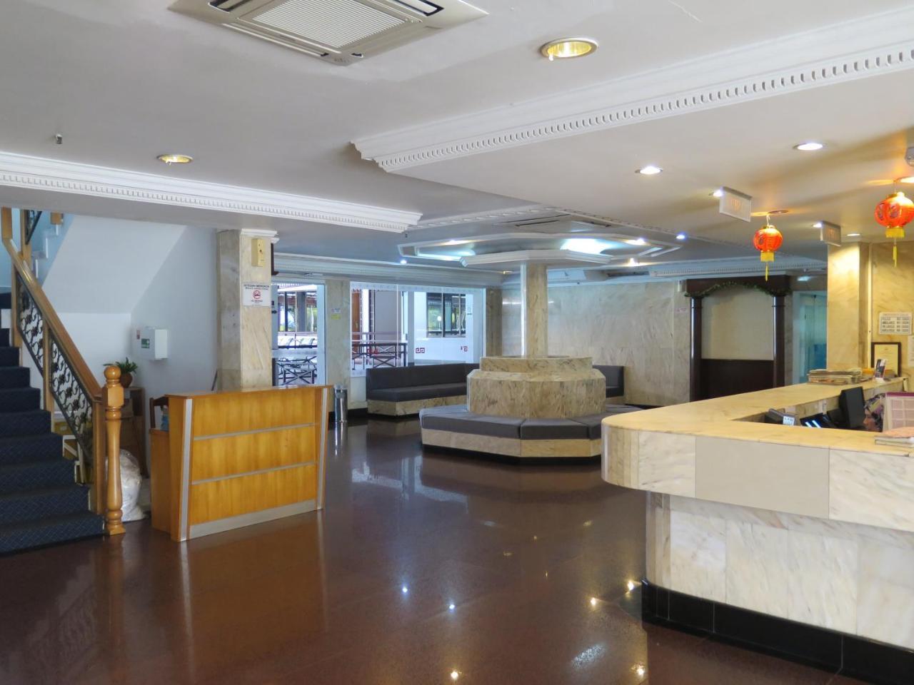 Sea View Resort Hotel & Apartments Kuala Belait Bagian luar foto